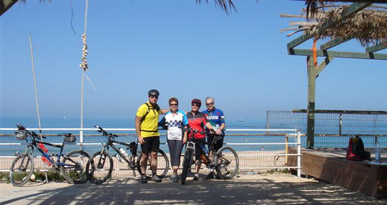 Andreas and her friends - Spideflex seat - healthy lifestyle Journey - enjoyment - Canary Islands - Spain